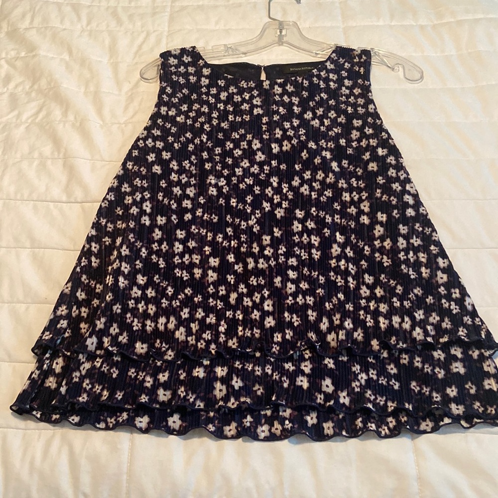 Banana Republic floral sleeveless top